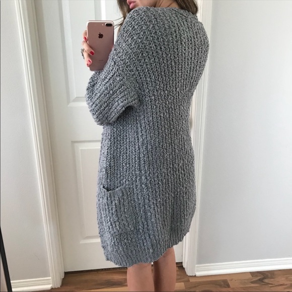 Rainy days dusty - Picture 3 of 5